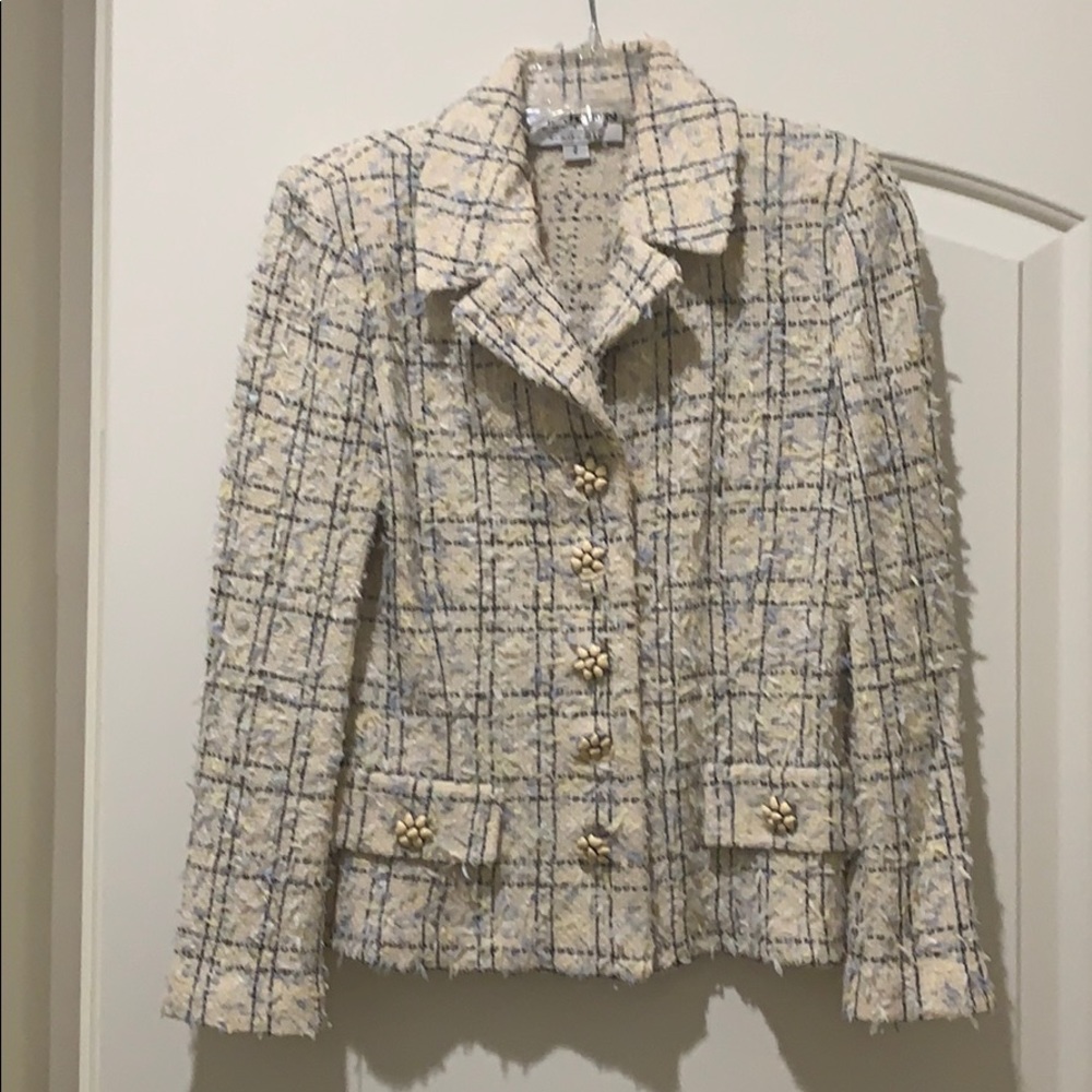 Beautiful St. John Suit size 2